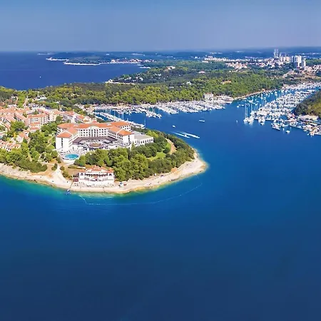 Centar I Semesterbostad *