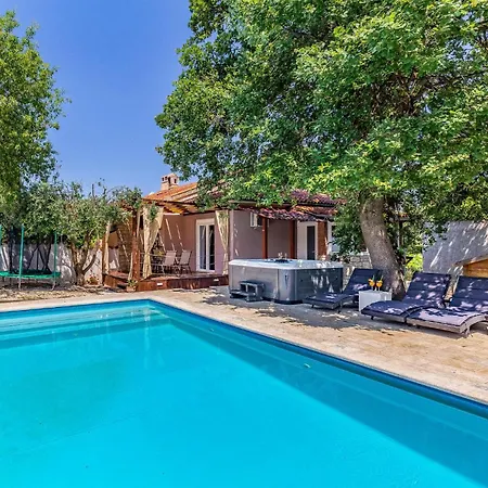 Gorgeous In With Wifi Holiday home