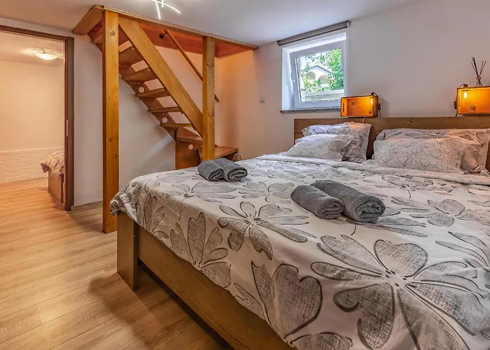 Centar I Feriehus Pula